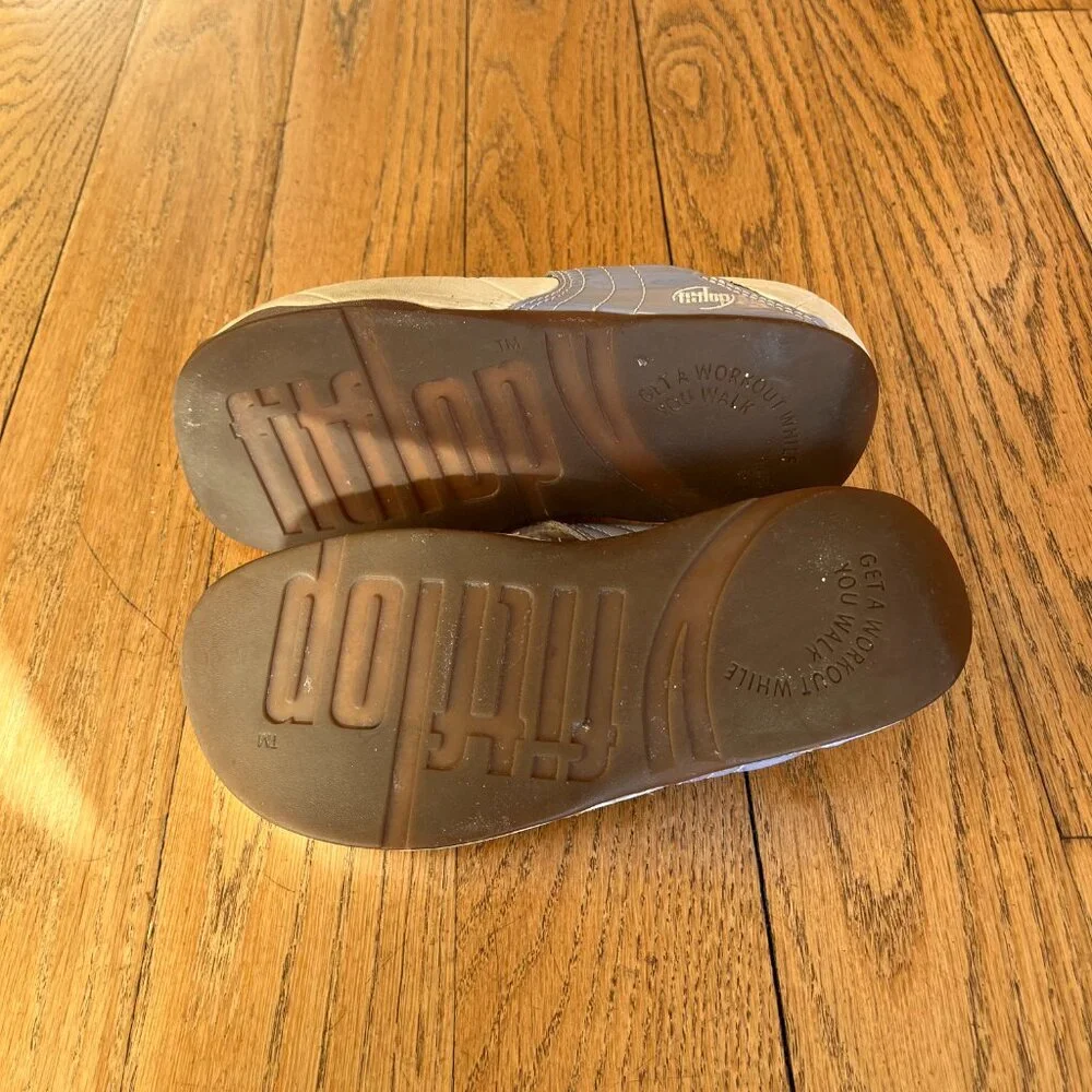 FitFlop Leather Thong Sandals, Size 8